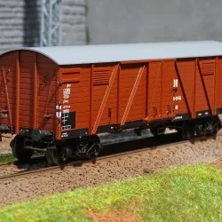 Ree modeles WB 528 Wagon Couvert TP 2 Portes, bogies, ep. III, DR Ree Modeles WB-528 - 1