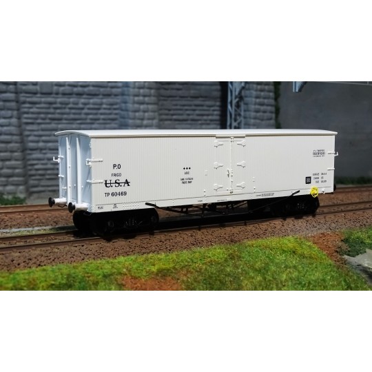 WB-529-copy of Ree models WB 528 Covered Wagon TP 2 Doors, bogies, ep. III, DR