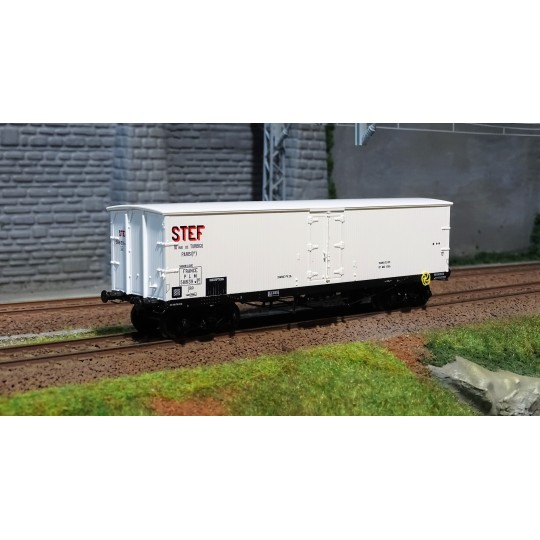 WB-532-copy of Ree modeles WB 531 Wagon Couvert TP FRIGO, ETAT, ep. II, SEF