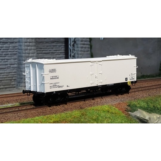 WB-534-copy of Ree models WB 533 Covered Wagon TP FRIGO, Ice Hatches, USA, ep. II