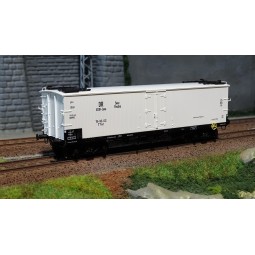 Ree models WB 540 Refrigerated Transport Wagon, Ice Hatches, DR-USSR, ep. II...