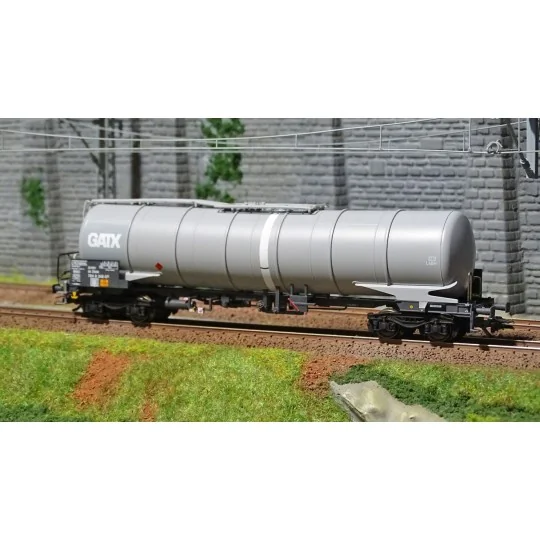 Trix_24217-copy of Trix 24216 Zans tank wagon, KVG