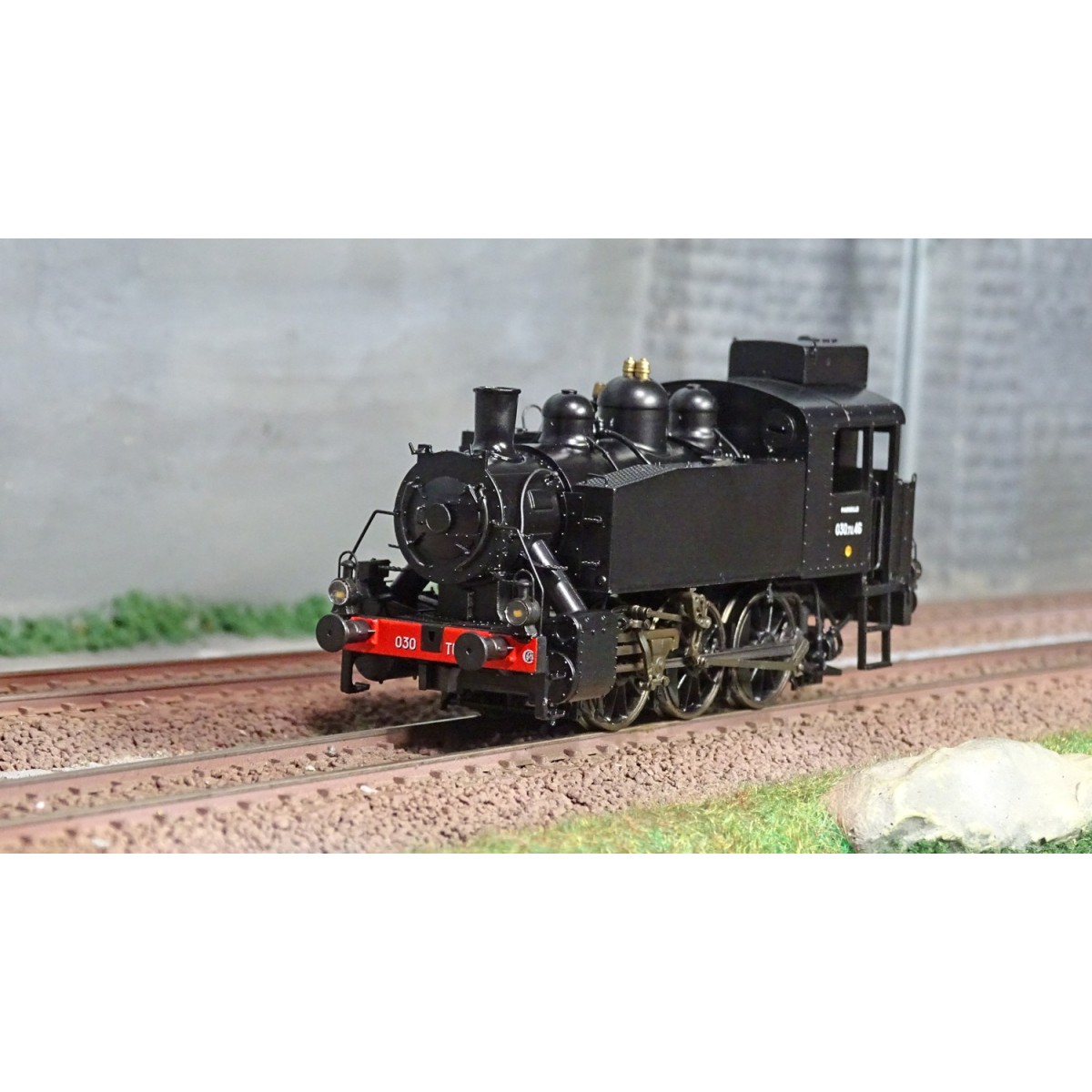 Ree Modeles MB 104.S 030 TU SNCF 46 steam locomotive, diesel-powere...