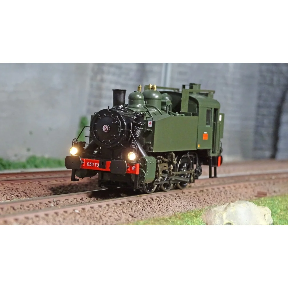 Ree Modeles MB105.S Locomotive à vapeur 030 TU SNCF 74 Ouest, Gas-Oil, Annemasse, sonore, fumée Ree Modeles MB-105.S - 1 Ree Modeles MB105.S Locomotive à vapeur 030 TU SNCF 74 Ouest, Gas-Oil, Annemasse, sonore, fumée Ree Modeles MB-105.S - 1