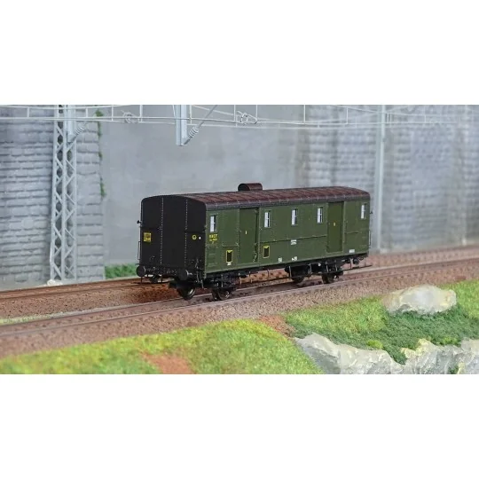 VB-111S-copy of Ree Modeles VB 110S Voiture fourgon OCEM 30, toit noir, Vigie ETAT, digital portes motorisées