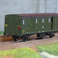 Ree Modeles VB 112S Voiture fourgon OCEM 30, toit noir, ex-ETAT, SNCF, BATTIGNOLES, feux, digital portes motorisées Ree Modeles 