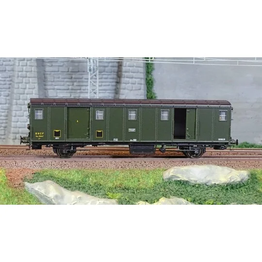 Ree Modeles VB 112S OCEM 30 van, black roof, ex-ETAT, SNCF, BATTIGN... VB-112-Ree Modeles VB 112S OCEM 30 van, black roof, ex-ETAT, SNCF, BATTIGNOLES, lights, digital motorized doors - VB-112