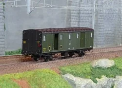 Ree Modeles VB 113S OCEM 30 van, black roof, ex-ETAT, SNCF, SAUTTEV...