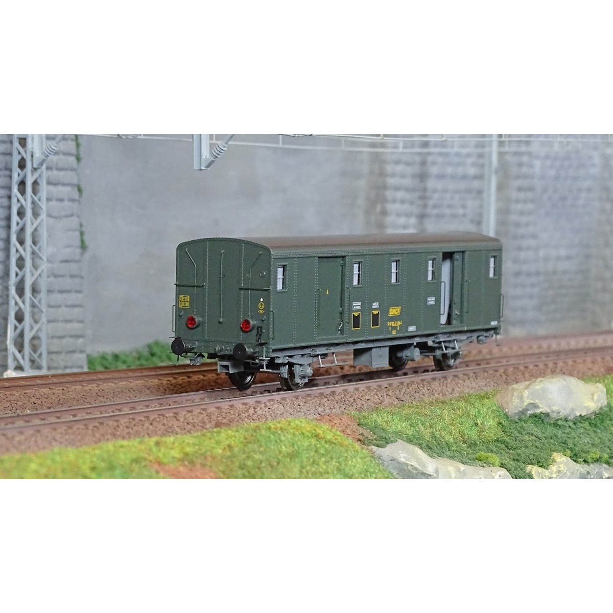 Ree Modeles VB 115S OCEM 30 van, ex-ETAT, yellow logo, SNCF, BORDEA...