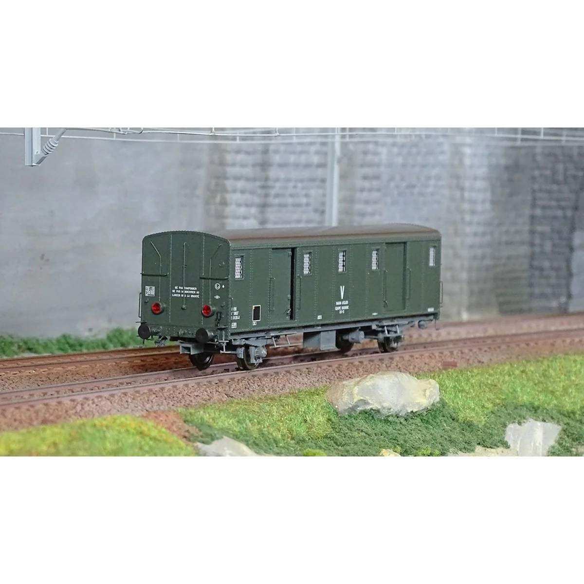 Ree Modeles VB 116S OCEM 30 baggage car, ex-PO, yellow logo, SNCF, ... Ree Modeles VB 116S OCEM 30 baggage car, ex-PO, yellow logo, SNCF, ...