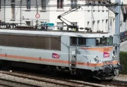 Esu S0114 Décodeur sonore Loksound V5, pour BB 9200 / BB 25100 sncf Esu Esu_S0114 - 1