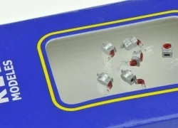 Ree model XB 501 SNCF end-of-train signal lantern, yellow - Ree Mod...