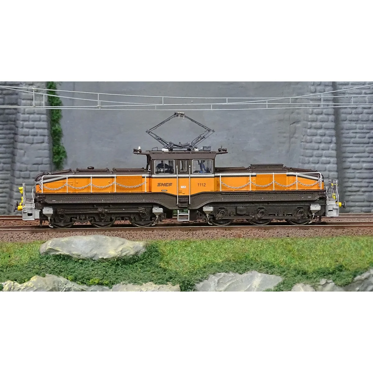 Mistral 22-03-S006 CC 1112 electric locomotive, SNCF, Arzens livery...