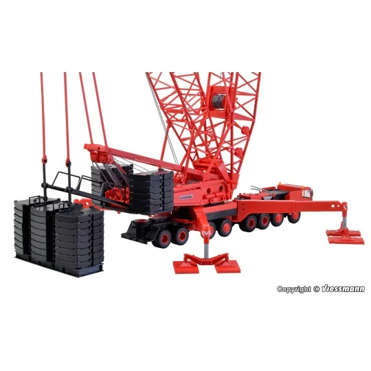 Kibri_13016-Kibri copy 13579 Actros truck, tank transporter with auxiliary crane