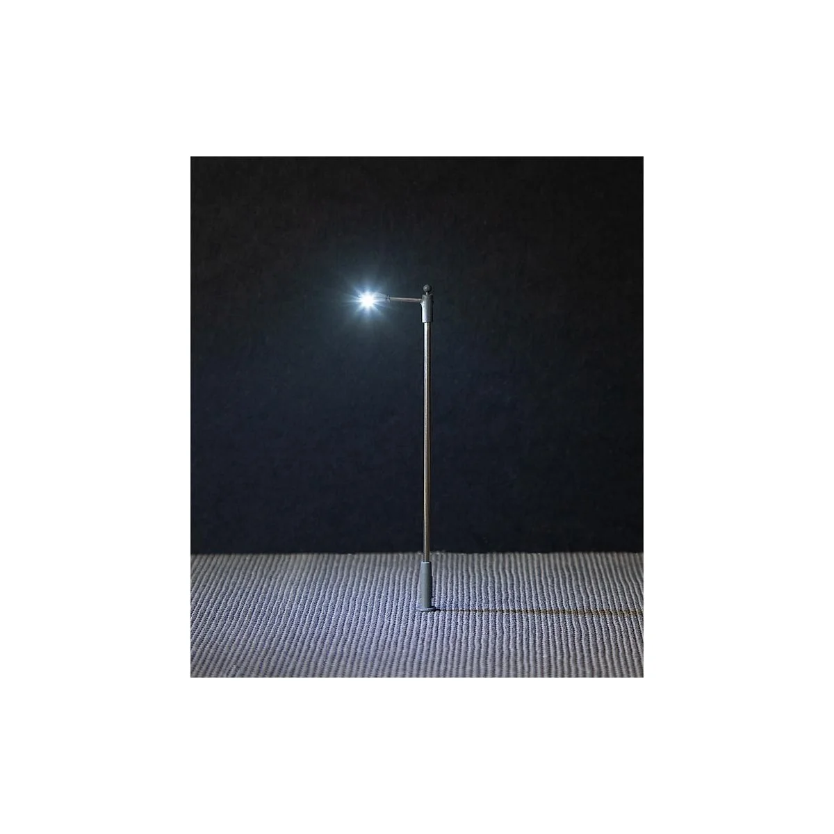 Faller 180202 Lighting, Floor lamp with 9.3cm extension lamp, one a...