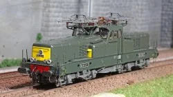 Jouef HJ2337S Locomotive électrique BB 13041, SNCF, livrée vert / jaune, digitale sonore Jouef HJ2337S - 1