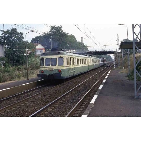 Jouef HJ2386 Autorail diesel RGP2 X 2700 à 2 voitures, SNCF, livré vert et jaune Jouef HJ2386 - 5 HJ2386-Jouef HJ2386 Autorail diesel RGP2 X 2700 à 2 voitures, SNCF, livré vert et jaune