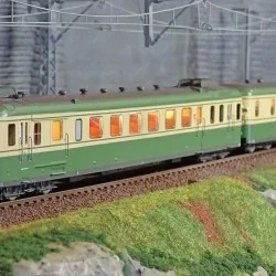 Jouef HJ2386 Autorail diesel RGP2 X 2700 à 2 voitures, SNCF, livré vert et jaune Jouef HJ2386 - 1