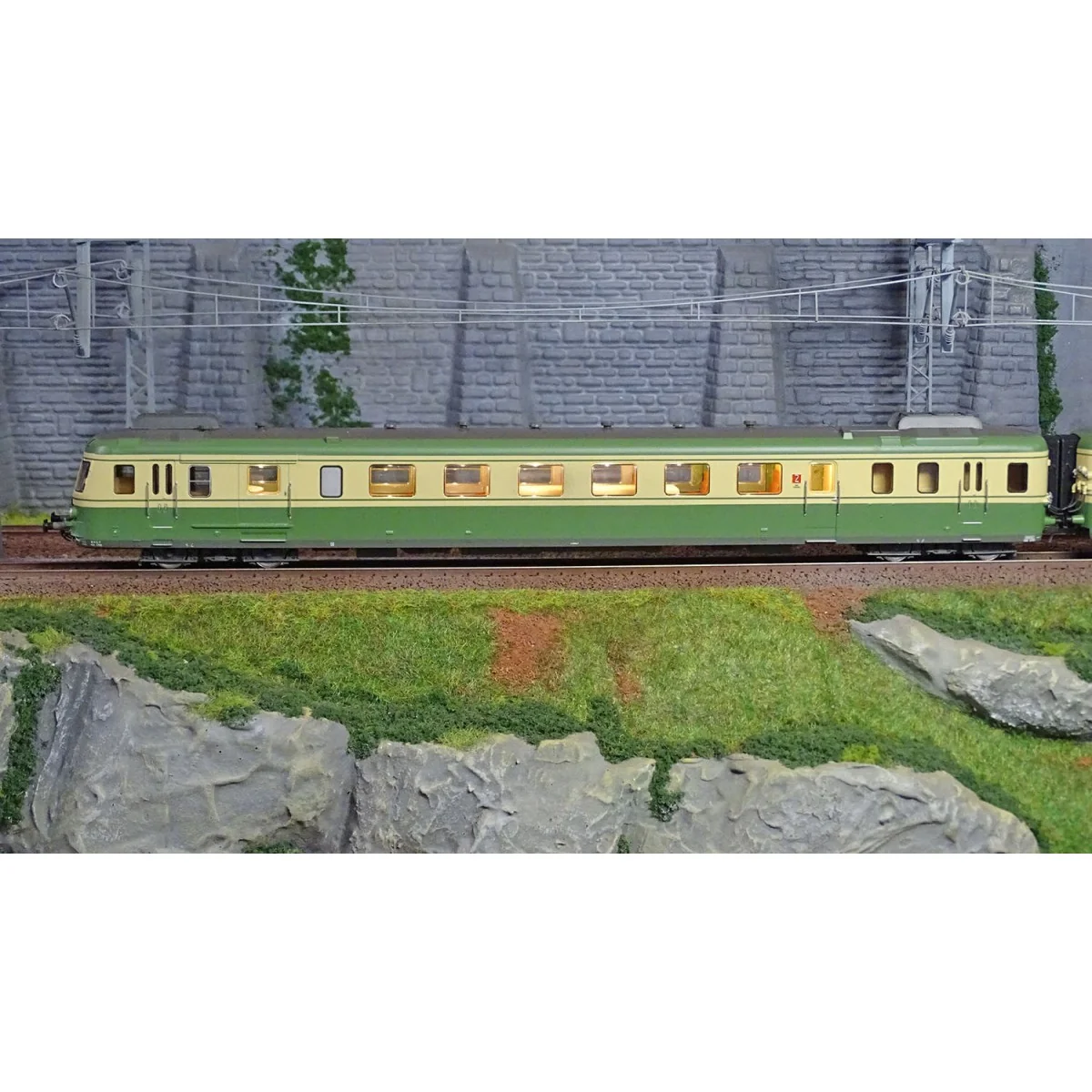 Jouef HJ2386 Autorail diesel RGP2 X 2700 à 2 voitures, SNCF, livré vert et jaune Jouef HJ2386 - 2 Jouef HJ2386 Autorail diesel RGP2 X 2700 à 2 voitures, SNCF, livré vert et jaune Jouef HJ2386 - 2