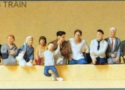 Preiser 10386 figures, for the bus and train