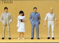 Preiser 14022 figures, passers-by