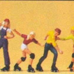 Preiser 10074 figures, roller skates and skateboards
