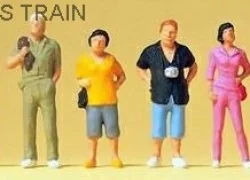 Preiser 14067 Figures, passers-by