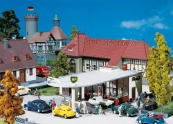 Faller 130347 Model Kit, BP Service Station