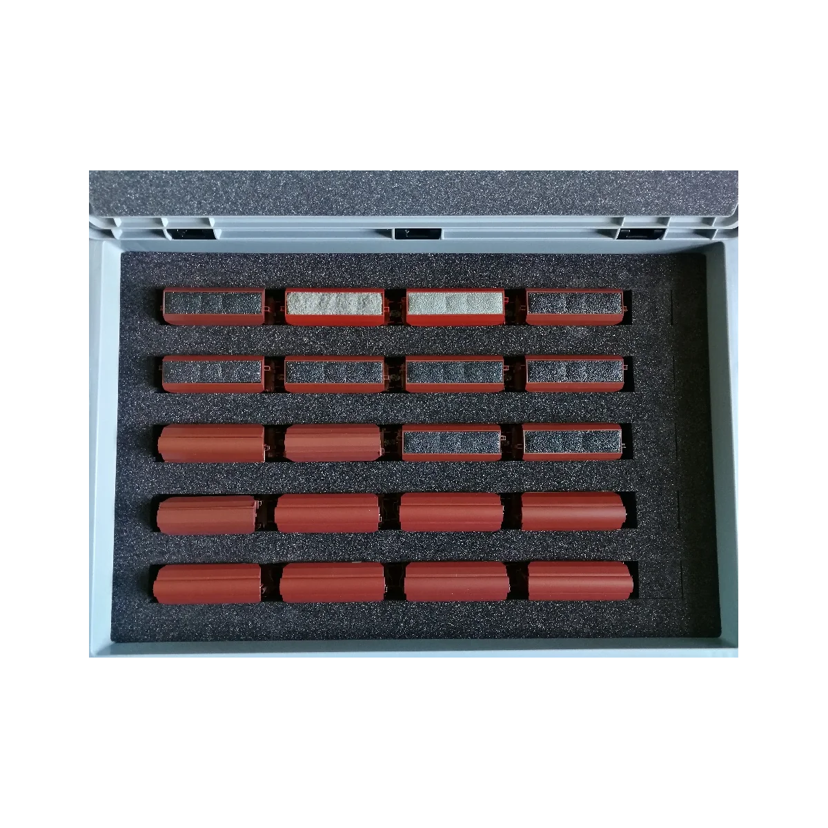 BR-LO-HO-10 Set of 10 Long Storage Boxes for HO Scale Model Trains BR-LO-HO-10 Set of 10 Long Storage Boxes for HO Scale Model Trains