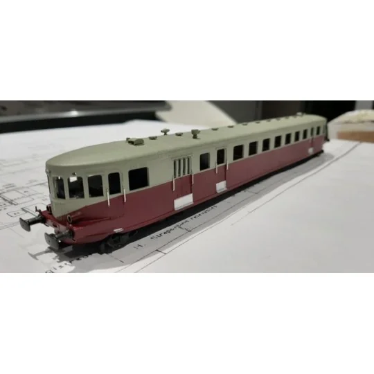 Mistral_21-05-S001-copy of Mistral 21-05-G001 Aotorail diesel X 3703, Rouge/Crème, Ile Napoléon, SNCF, digital sonore