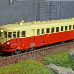 Mistral 21-05-S002 Autorail diesel X 3709, Rouge/Crème, Strasbourg, SNCF Mistral Train Models Mistral_21-05-S002 - 1