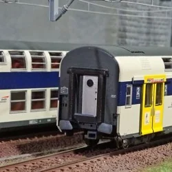 ViTrains 1123L copy of a set of three VB2N SNCF passenger cars, ori...