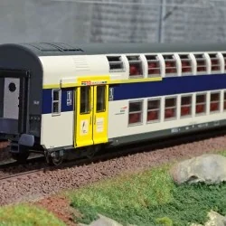 ViTrains 3214L SNCF VB2N passenger car, Nord Pas de Calai livery...