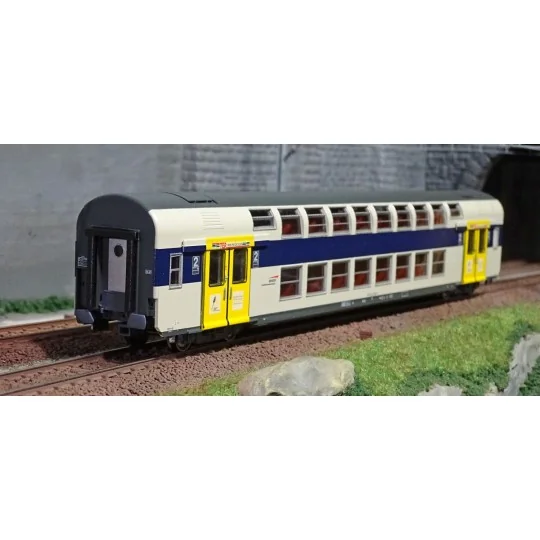 ViTrains_3215-ViTrains 3215 SNCF VB2N passenger car, Nord Pas de Calais livery, 2nd class, Cap logo