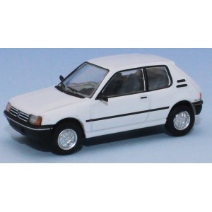 SAI 6302 Peugeot 205 XR, blanc banquise Sai Sai_6302 - 2