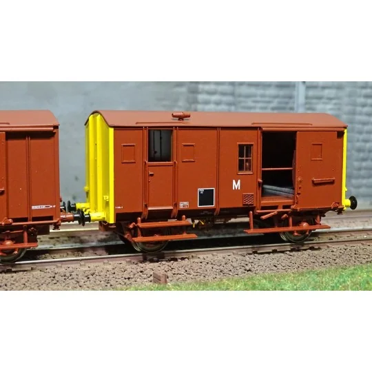 EPM_51.00.12-EPM 51.00.12 Set de 3 wagons marchandise Fourgons Us, rouge UIC, toit et châssis rouge, SNCF,  ep.V-VI