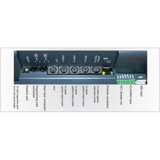 Esu 50220 Centrale ECoS 2.5 multiprotocole (2 et 3 rails) avec écran couleur tactile 7' Esu Esu_50220 - 3 Esu_50220-Esu 50220 Centrale ECoS 2.5 multiprotocole (2 et 3 rails) avec écran couleur tactile 7'