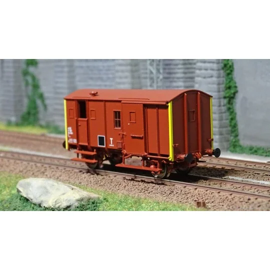 EPM 51.02.10 UK van freight wagon, UIC red, red roof and chassis, S... EPM_51.02.10-EPM 51.02.10 UK van freight wagon, UIC red, red roof and chassis, SNCF, Yellow Tail, ep.IV