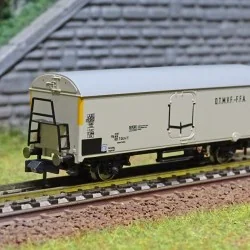 Arnold HN6432 2-axle refrigerated wagon, DTMVF-FFA , N scale - Arno...