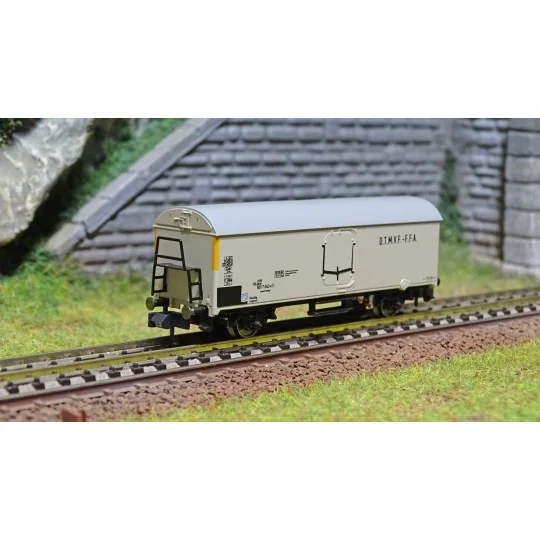 HN6432-Arnold HN6432 2-axle refrigerated wagon, DTMVF-FFA , N scale