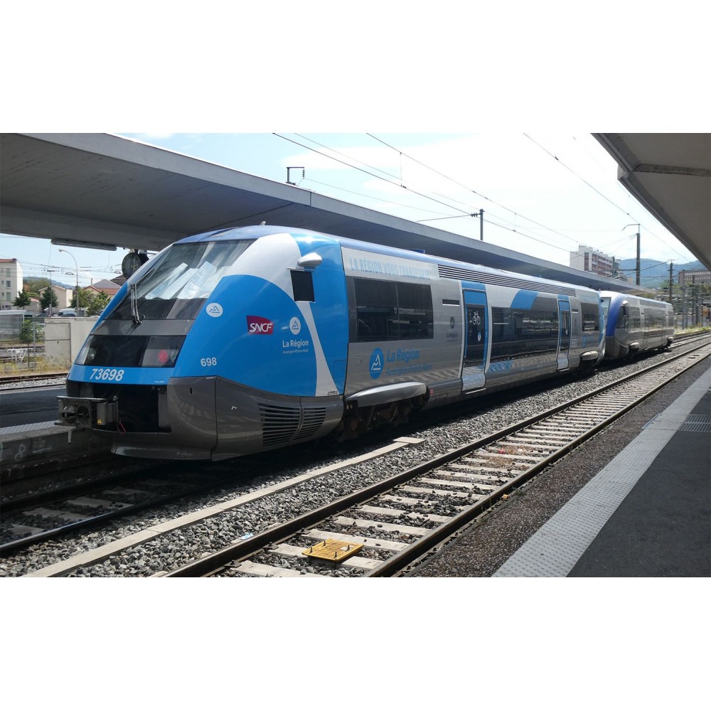 Jouef HJ2437S Autorail diesel X 73500, SNCF, La Région, digital sonore Jouef HJ2437S - 1