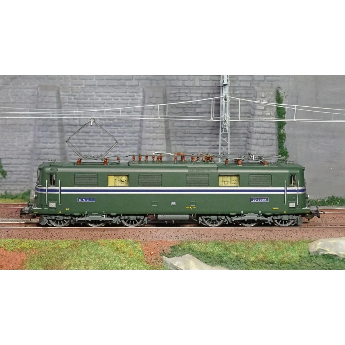 Piko 96584 Locomotive électrique CC 25005, SNCF, digitale sonore Piko Piko_96584 - 2 Piko 96584 Locomotive électrique CC 25005, SNCF, digitale sonore Piko Piko_96584 - 2