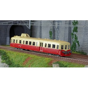 Jouef HJ2617 Autorail diesel X 3800 Picasso, SNCF, livrée rouge/beige Jouef HJ2617 - 3