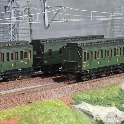 Marklin 42042 Set de 4 voitures à compartiments, types prussiens, 3 essieux, SNCF Marklin Marklin_42042 - 1