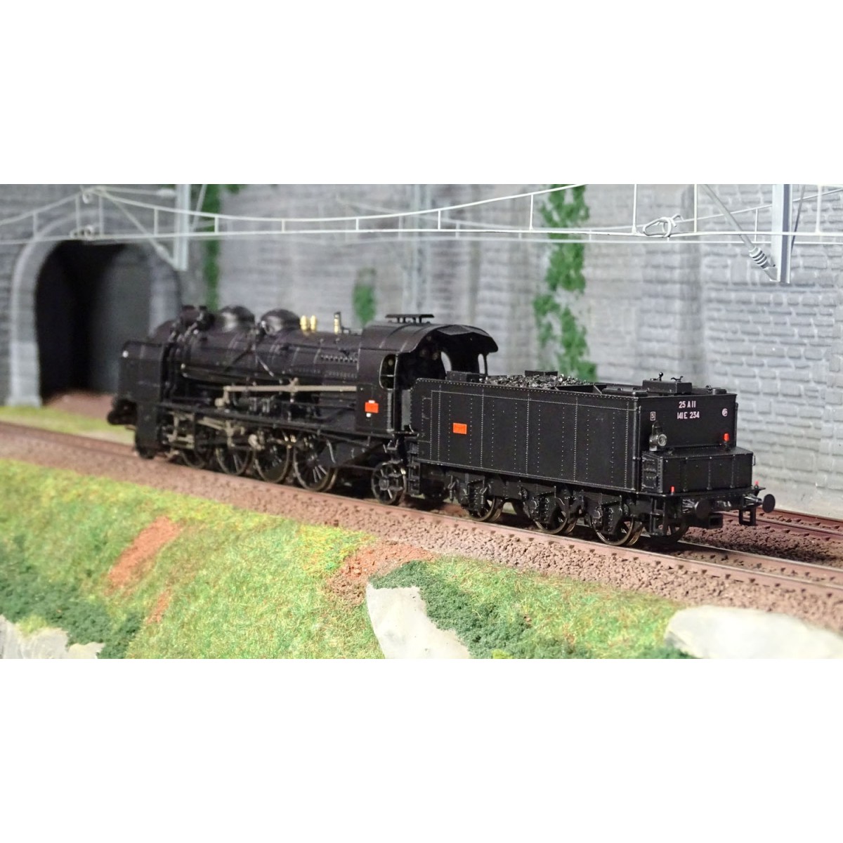 Ree Modeles MB-128 Steam Locomotive 5-141 E 234, SNCF, Grenoble - M...