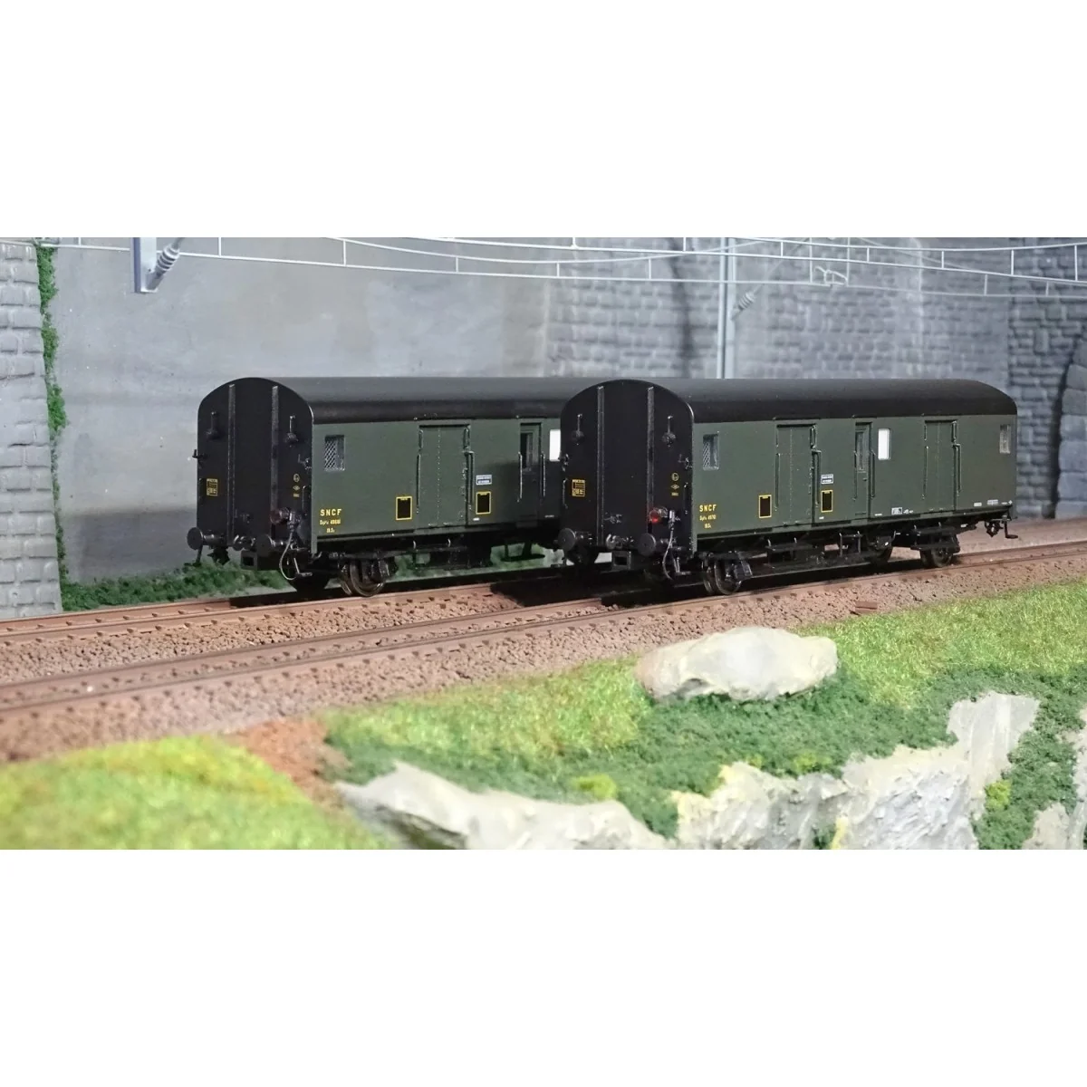 Models World 30301 Set of 2 baggage cars, SNCF, Dqd2m, Green 306, 1... Models World 30301 Set of 2 baggage cars, SNCF, Dqd2m, Green 306, 1...