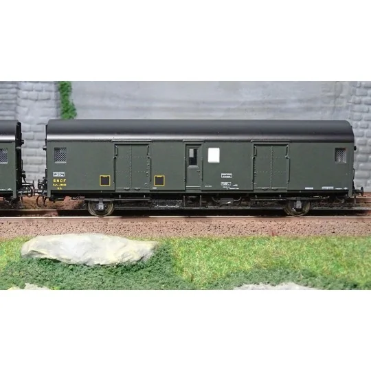 Models World 30303 Set of 2 baggage cars, SNCF, Dqd2m, Green 306, 1... MW_30303-Models World 30303 Set of 2 baggage cars, SNCF, Dqd2m, Green 306, 1956 markings, end-of-train lights