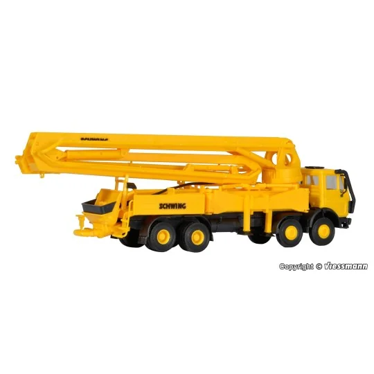 Kibri 10200 Truck Crane SCHWING Kibri_10200-Kibri 10200 Mercedes truck with SCHWING concrete pump