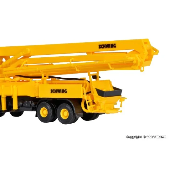 Kibri 10200 Truck Crane SCHWING Kibri_10200-Kibri 10200 Mercedes truck with SCHWING concrete pump