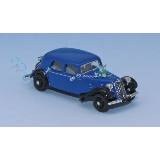 SAI 6176 Citroën Traction 11A 1935, bleu franc et noir, Voiture des Mariés Sai Sai_6176 - 1 Sai_6176-SAI 6176 Citroën Traction 11A 1935, bleu franc et noir, Voiture des Mariés